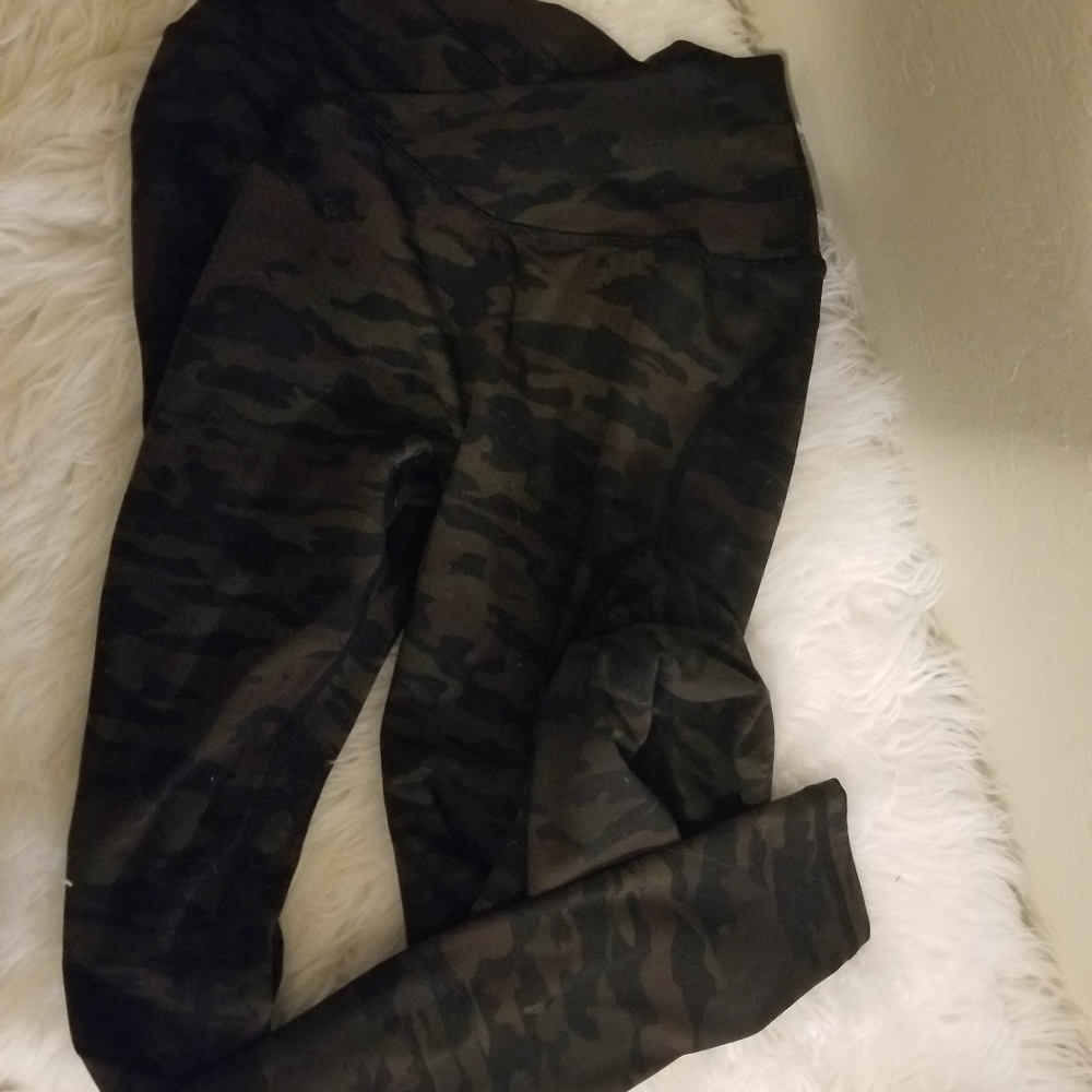 Alphalete Cross Waistband no front seam XS